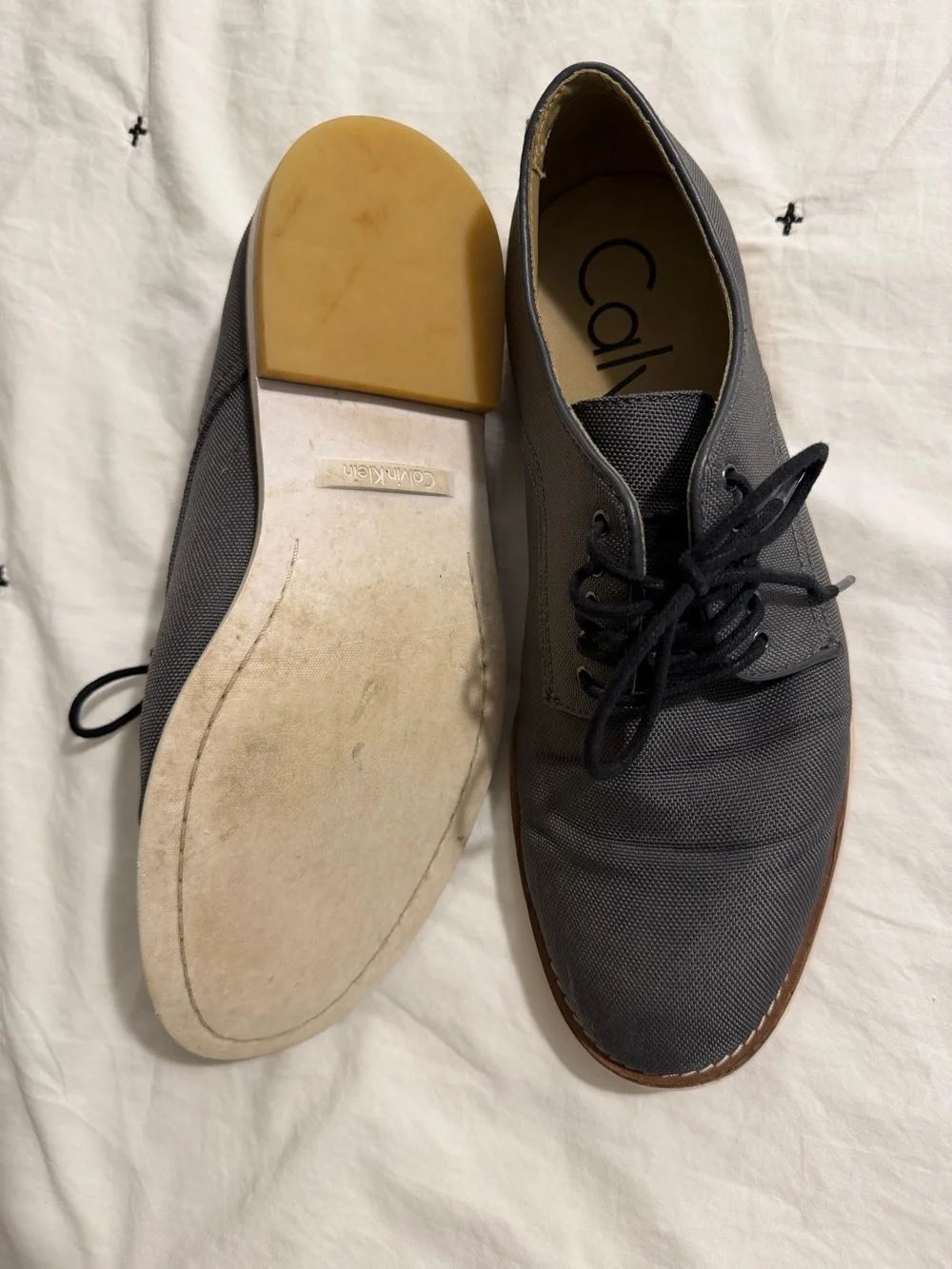 Calvin Klein Men’s Gray Canvas Lace-Up Dress Shoes